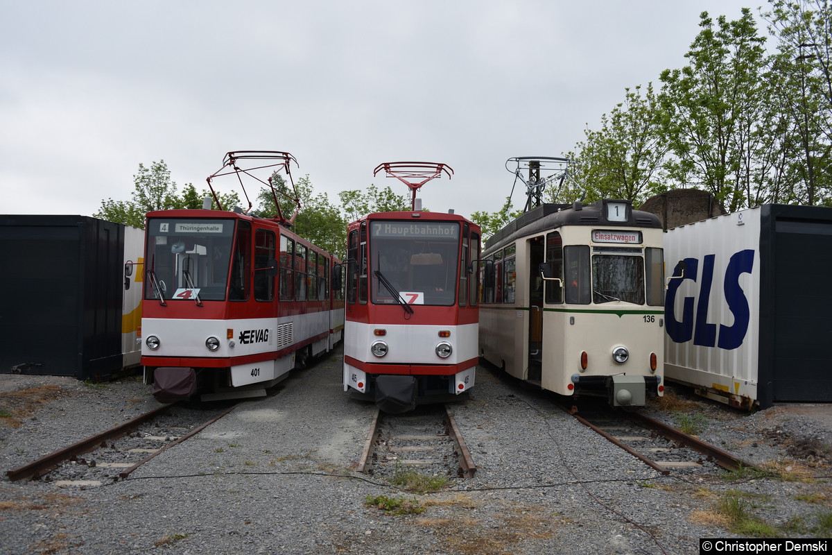 KT4D 401 (Leigabe EVAG), KT4D 405 ex-Erfurter und Tw 136 im BW Weimar.