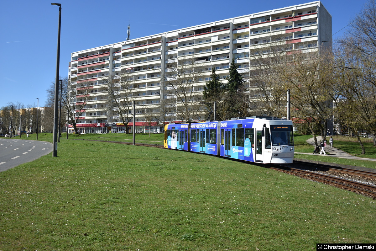 Tw 204 als Linie 3 in Richtung Bieblach Ost, kurz vor der Haltestelle Lusan-Laune.